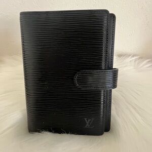 Louis Vuitton black Epi Agenda PM Passport Holder Circa 1995 Vintage